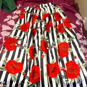 Rose print maxi skirt.